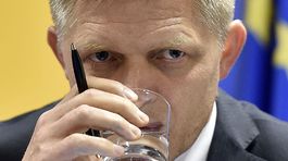 Iná vláda pod tlakom prijme utečenecké kvóty, tvrdí Fico