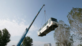 Vlaky berú cestujúcich z autobusov, spoje sa nerušia