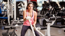 Krásne a pevné ramená? Zadarmo to nebude, s týmito cvikmi áno