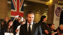 Bývalý futbalový kanonier David Beckham.