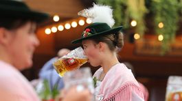 Oktoberfest, pivo, Nemecko, Mníchov, chmeľový nápoj