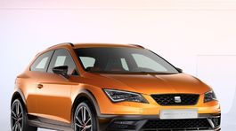 Seat Leon Cross Sport: Koncept rovno zo skladu