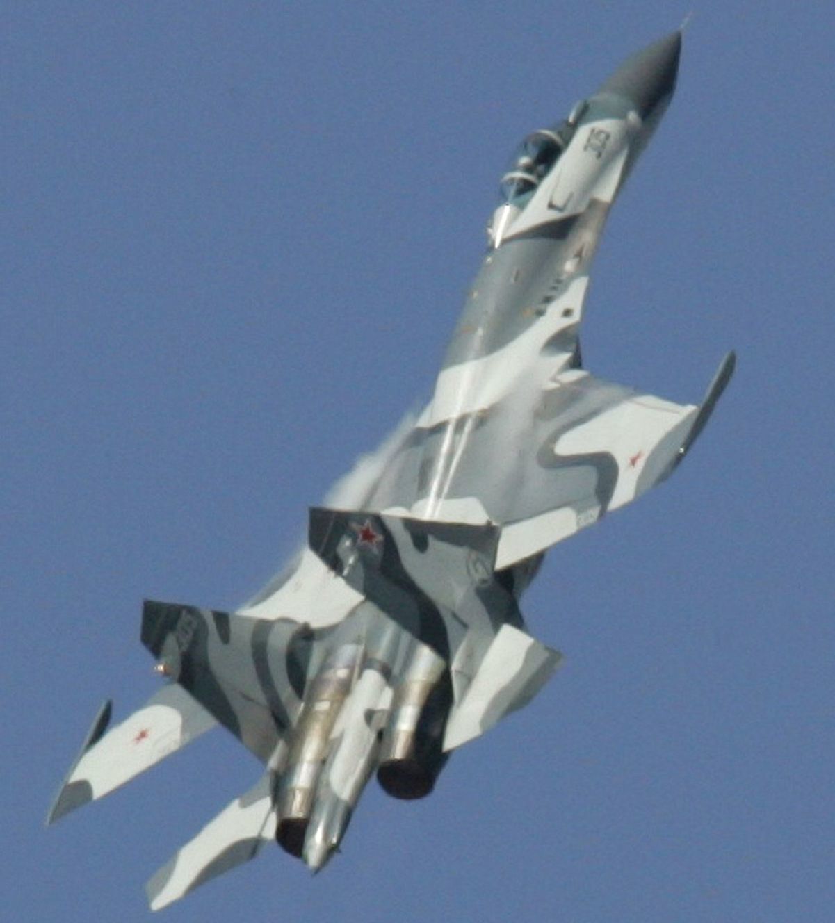 Ruská stíhačka Suchoj Su-27. Moskva do Sýrie...