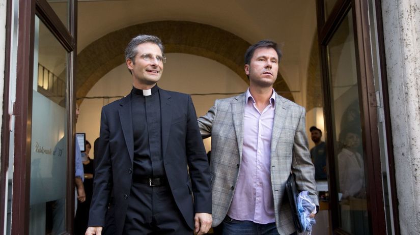 kňaz, Krzysztof Charamsa, homosexualita, Vatikán