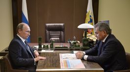 Už aj z Kaspiku pália Rusi raketami na sýrskych teroristov