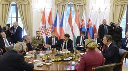 Prezidenti V4 a Chorvátska rokujú o utečeneckej kríze