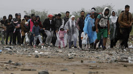 Merkelová presadzuje kvóty, Juncker chce zastaviť divoký prechod hraníc