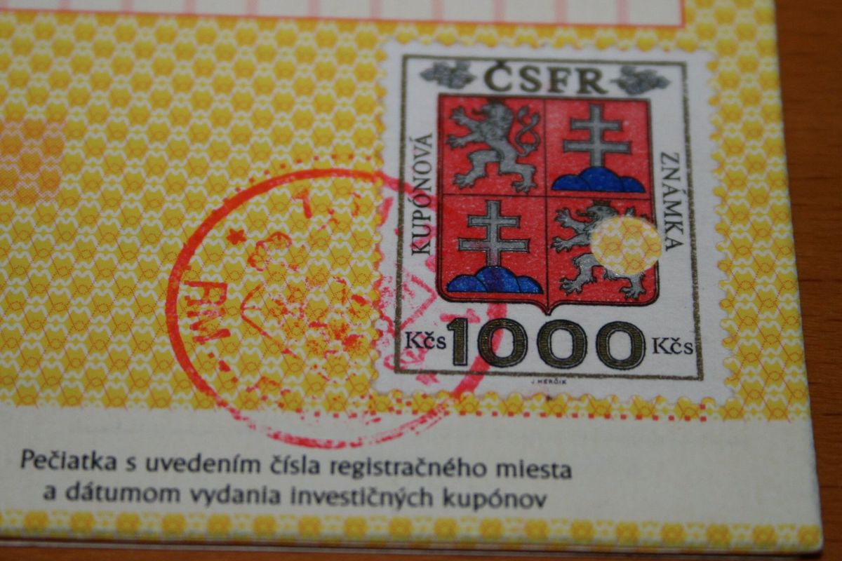Známka na knižke z 1. vlny kupónovej...