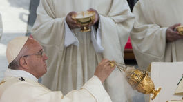 Pápež kanonizoval štyroch svätých, prvýkrát aj manželský pár