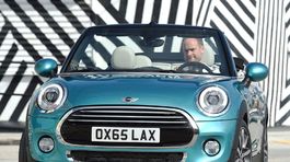Mini Cabrio 2016: Strechu dá dole za 18 sekúnd