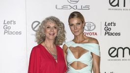 Herečka Gwyneth Paltrow a jej mama Blythe Danner prišli na podujatie spoločne. 