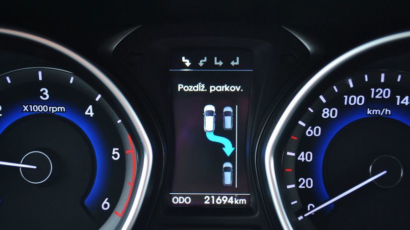 Autonómne parkovanie bolo vcelku vtipné....