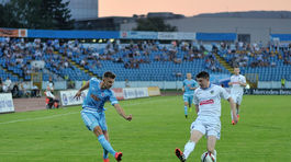 Slovan si v divokej prestrelke poradil s Trenčínom. Senica opäť šokovala