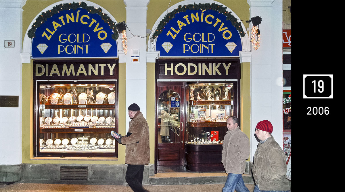 Obchodná ulica č. 19 v roku 2006.