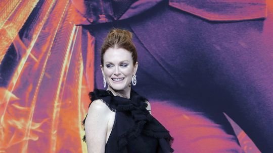 Herečka Julianne Moore vyzerala očarujúco. 