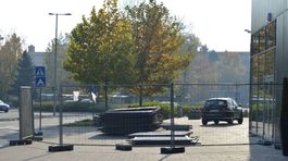 Piešťanskému Centroomu nevydržalo ani oplotenie