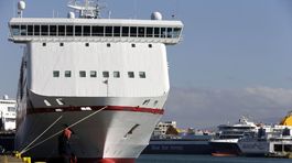 Kvôli štrajku lodí v Grécku sa na ostrovoch hromadia utečenci