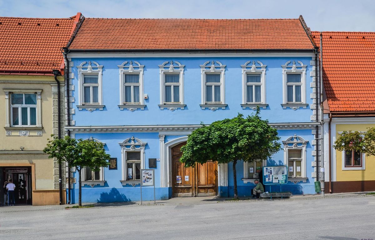 Budova múzea na Štúrovej ulici v Modre....