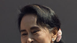 Mjanmarská opozícia získala absolútnu parlamentnú väčšinu