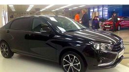 Lada Vesta VIP: Predĺžený sedan zamieri do služieb papalášov