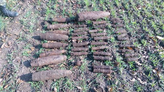Muž pri Svidníku našiel desiatky kusov munície z druhej svetovej
