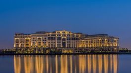 Mramor, zlato, prepych. V Dubaji vyrástol ďalší superluxusný hotel