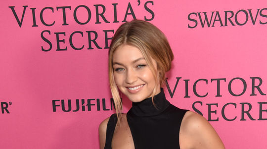 Modelka Gigi Hadid na after párty po prehliadke...