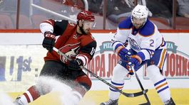 Druhý gól Cháru, siedma asistencia Sekeru. Obaja nakoniec prehrali