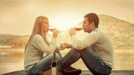 Vo vzťahu, v ktorom pár popíja, to lepšie a dlhšie klape 