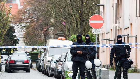 V Belgicku zatkli dve osoby podozrivé z plánovania teroristického útoku