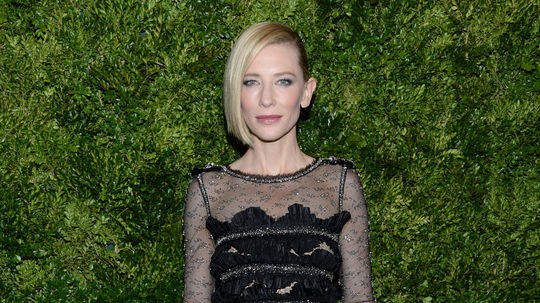 Herečka Cate Blanchett v kreácii Chanel Couture...