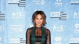 Chrissy Teigen 
