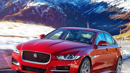 Jaguar XE AWD - 2016