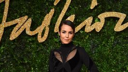 Noomi Rapace 