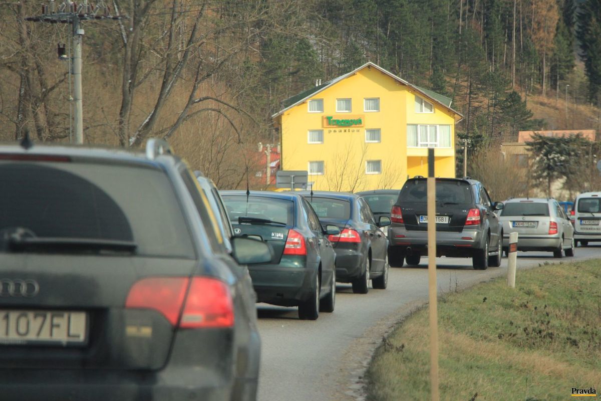Obchádzka pôjde cez Terchovú.