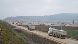 Prevádzačovi v USA, v ktorého prívese našli mŕtvoly a dehydrovaných ľudí, hrozí trest smrti