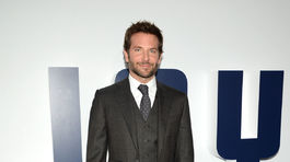 Herec Bradley Cooper na premiére filmu Joy. 