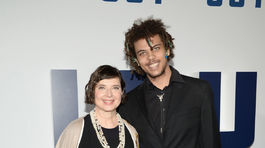 Herečka Isabella Rossellini a jej syn Robert Rossellini.