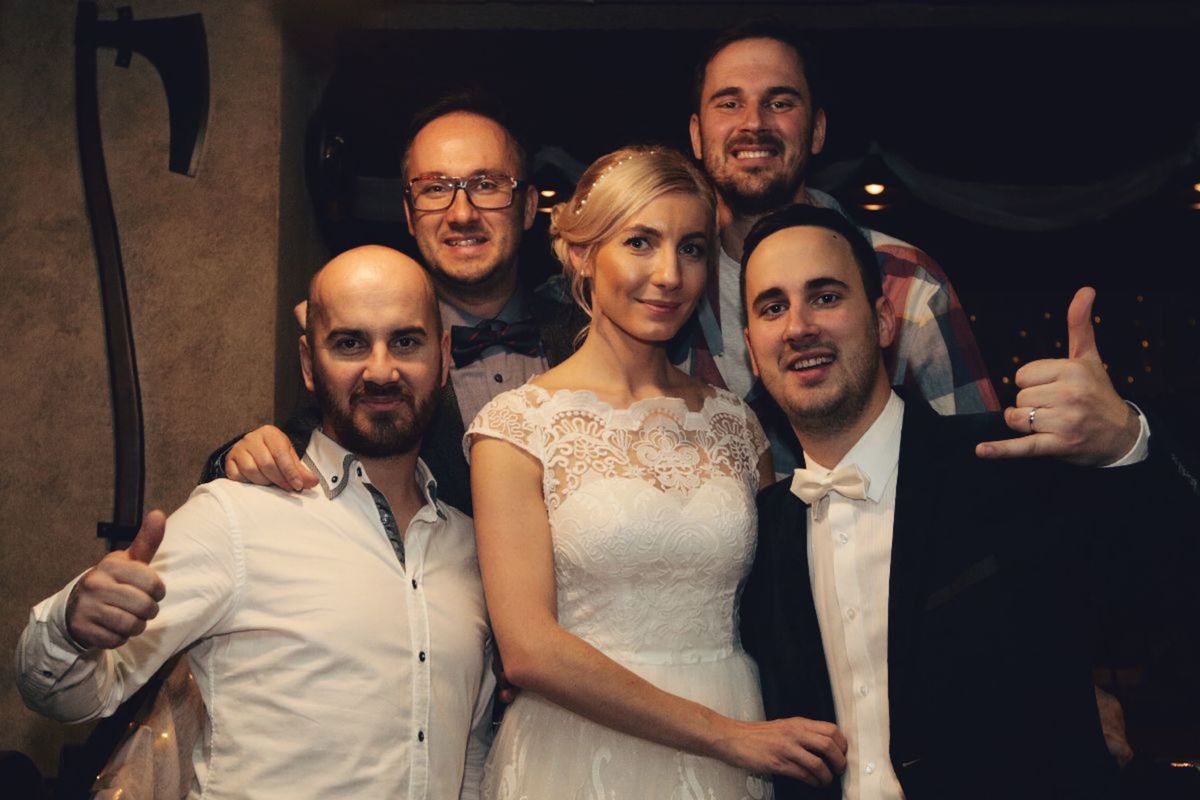 Dušan Timko a členovia kapely No name s jeho...