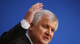 Bavorský premiér Seehofer sa chce stretnúť s Putinom