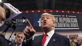 Trump v debate bránil svoje výroky o moslimoch, témou bol aj IS