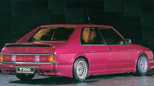 Tatra 700GT s kratším rázvorom. Išlo o športovú...