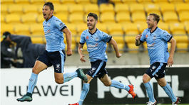 Hološko: S Kozákom nemám problém. Ak dostanem pozvánku, prídem