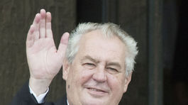 Zeman v Lidiciach varoval pred neonacizmom a Kotlebom