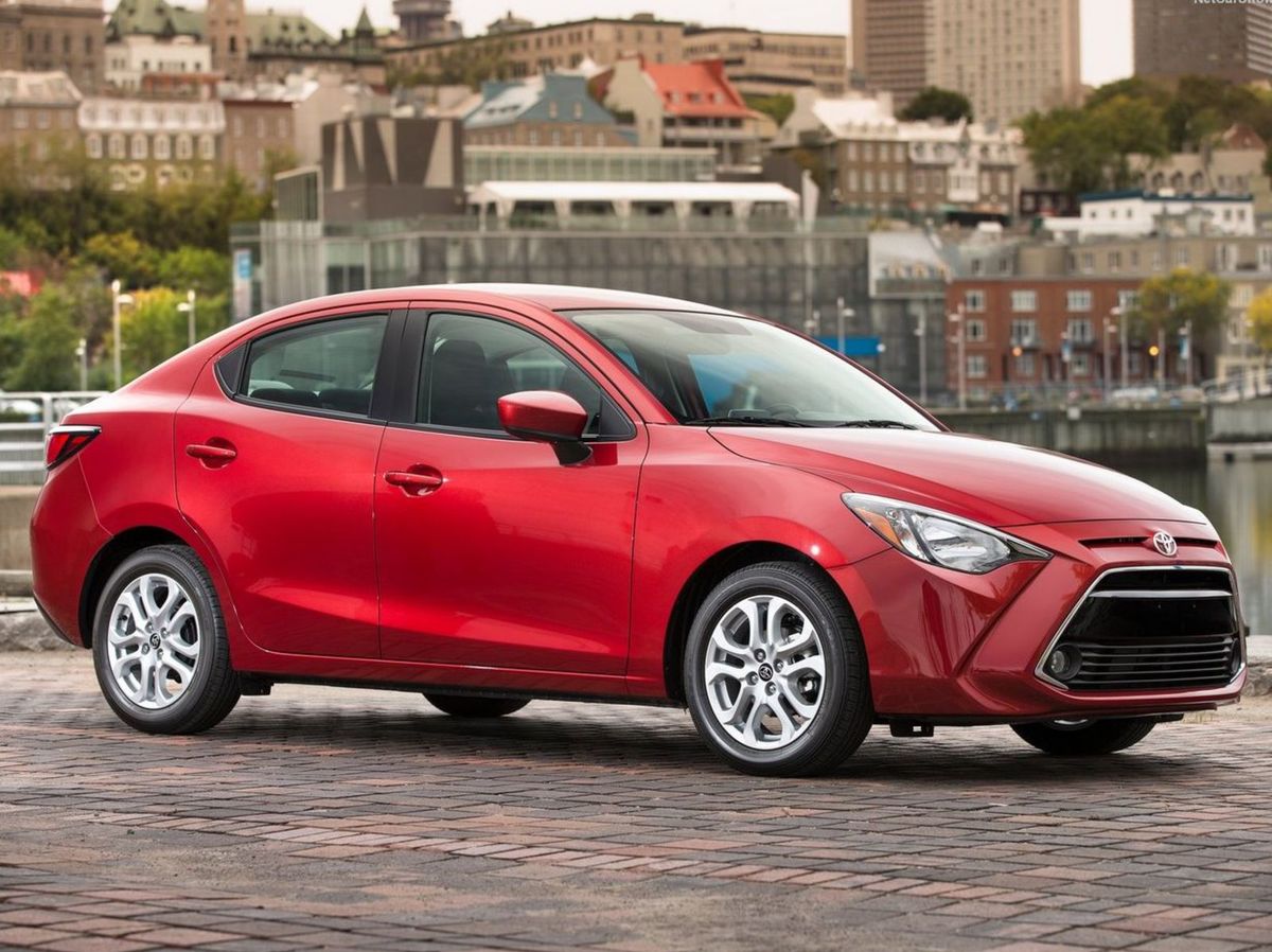Toyota Yaris Sedan (Mazda 2) - 2016