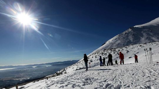 Dvaja poľskí skialpinisti odtrhli v Tatrách lavínu, jeden neprežil
