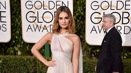 Herečka Lily James v kreácii Marchesa.