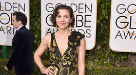Herečka Maggie Gyllenhaal sa objavila v šatách Marc Jacobs.