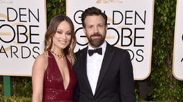 Herečka Olivia Wilde si obliekla šaty Michael Kors Collection.