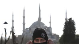 Turecká polícia zadržala v súvislosti s útokom v Istanbule 5 ľudí